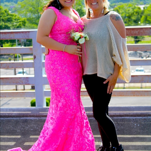 BEAUTIFUL SHERRY HILL HOT PINK ELEGANT GOWN,SZ 6🦋 - Picture 7 of 7